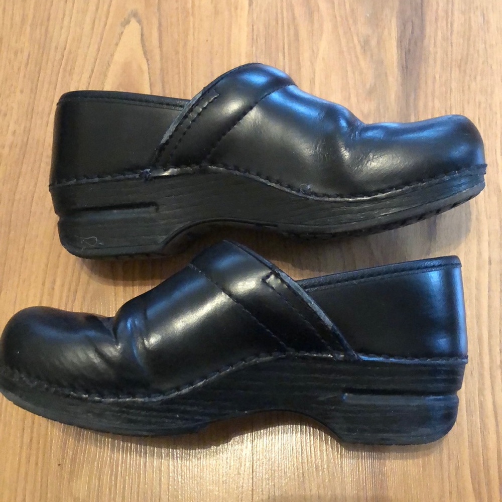 Dansko clogs - Picture 3 of 7